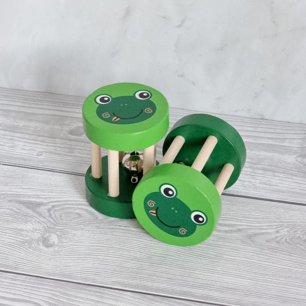 Jucarie zornaitoare verde din lemn bebelusi 6x5 cm, 6 luni +