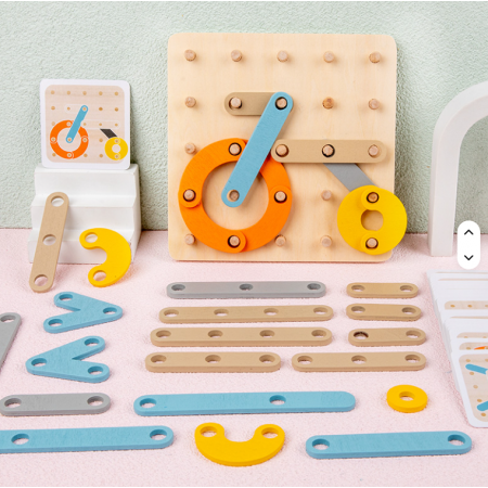 Joc Geoboard din lemn – litere, cifre, forme, carduri de activitati, 30 piese, 3 ani +